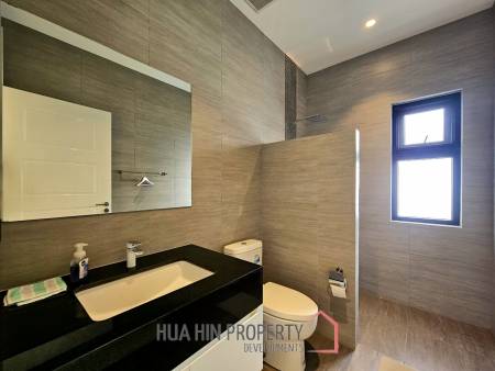 THE CLOUD 2 : Modern Luxury 3 Bedroom Villa With Pool