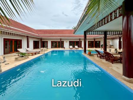 Luxurious 4-Bedroom Villa with Pool in Smart House Resort