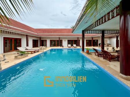 วิลล่า 4 ห้องนอนหรูในโครงการ Smart House Resort หัวหิน
