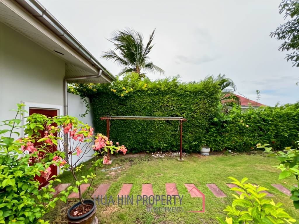 Luxurious 4-Bedroom Villa with Pool in Smart House Resort