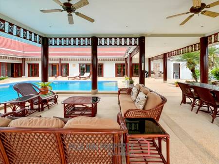 Luxurious 4-Bedroom Villa with Pool in Smart House Resort