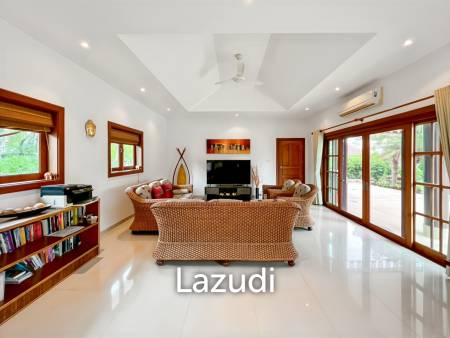 Luxurious 4-Bedroom Villa with Pool in Smart House Resort