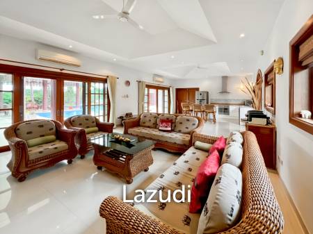 Luxurious 4-Bedroom Villa with Pool in Smart House Resort