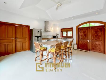 วิลล่า 4 ห้องนอนหรูในโครงการ Smart House Resort หัวหิน