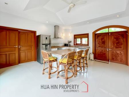 Luxurious 4-Bedroom Villa with Pool in Smart House Resort