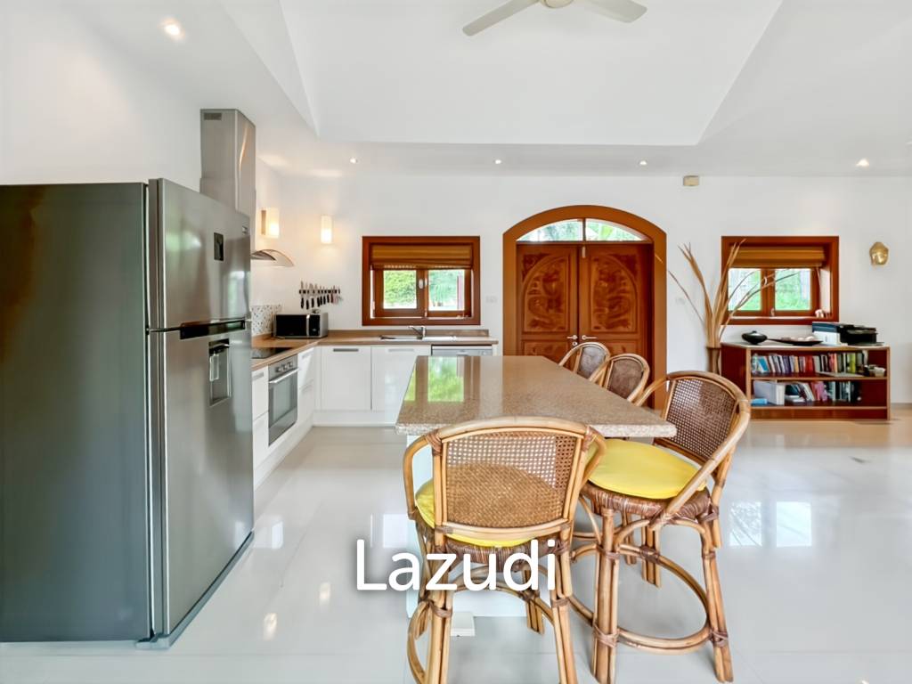 Luxurious 4-Bedroom Villa with Pool in Smart House Resort