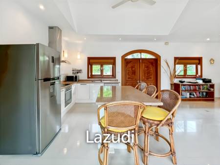 Luxurious 4-Bedroom Villa with Pool in Smart House Resort