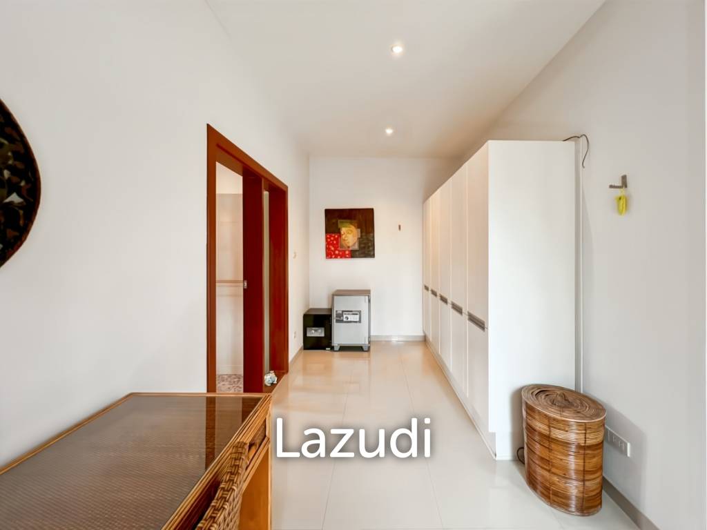 Luxurious 4-Bedroom Villa with Pool in Smart House Resort