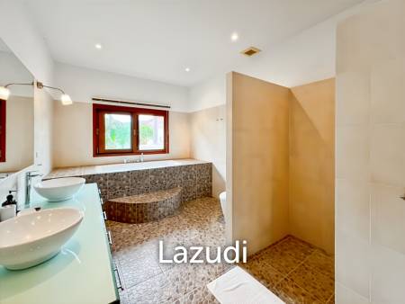 Luxurious 4-Bedroom Villa with Pool in Smart House Resort