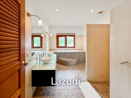Luxurious 4-Bedroom Villa with Pool in Smart House Resort