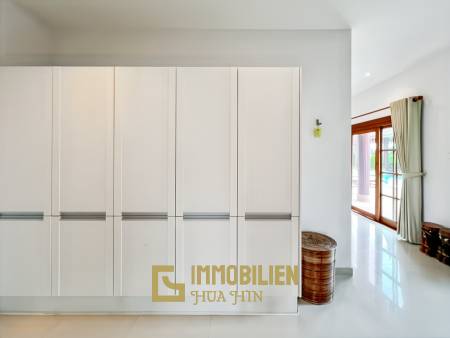วิลล่า 4 ห้องนอนหรูในโครงการ Smart House Resort หัวหิน