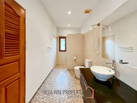 Luxurious 4-Bedroom Villa with Pool in Smart House Resort