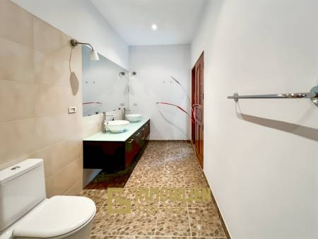 วิลล่า 4 ห้องนอนหรูในโครงการ Smart House Resort หัวหิน
