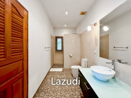 Luxurious 4-Bedroom Villa with Pool in Smart House Resort
