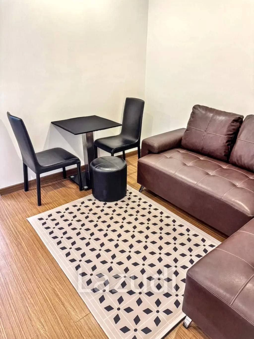 1 Bedroom 1 Bathroom 34 SQ.M Diamond Sukhumvit