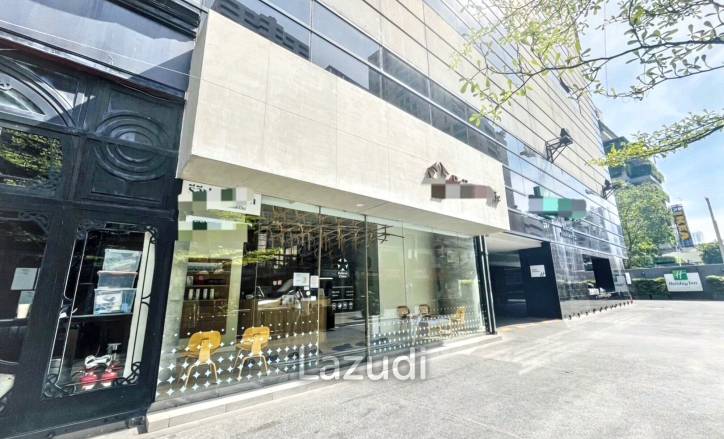 180sqm Retail/Clinic Space on Sukhumvit 22 — Ground Floor of Luxury Hotel with Heavy Foot Traffic
