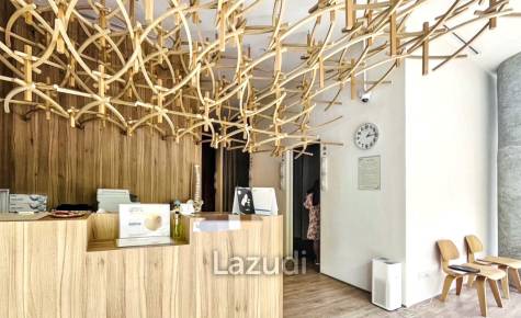 180sqm Retail/Clinic Space on Sukhumvit 22 — Ground Floor of Luxury Hotel with Heavy Foot Traffic