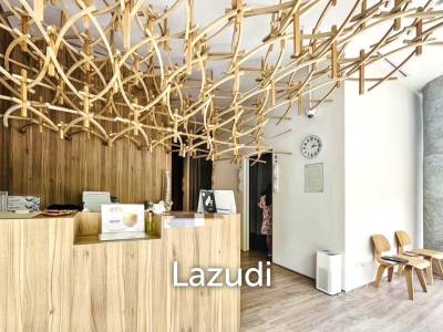 180sqm Retail/Clinic Space on Sukhumvit 22 — Ground Floor of Luxury Hotel with Heavy Foot Traffic