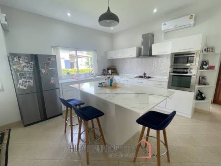 Wararom: Detached house with 3 bedrooms and 2 bathrooms in Khao Tao