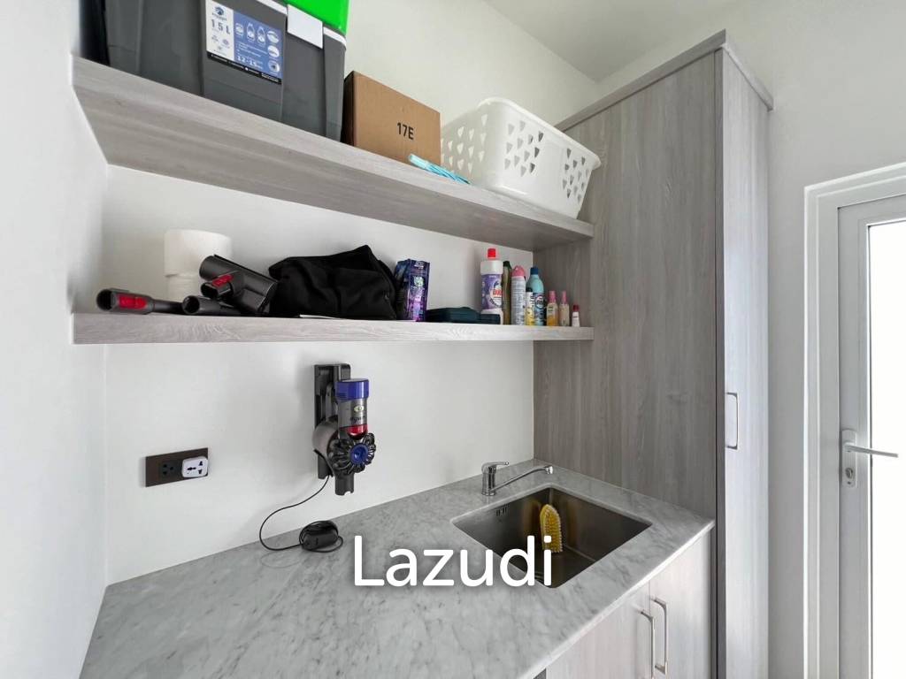 720 ตร.ม 3 เตียง 3 อาบน้ำ วิลล่า For ขาย