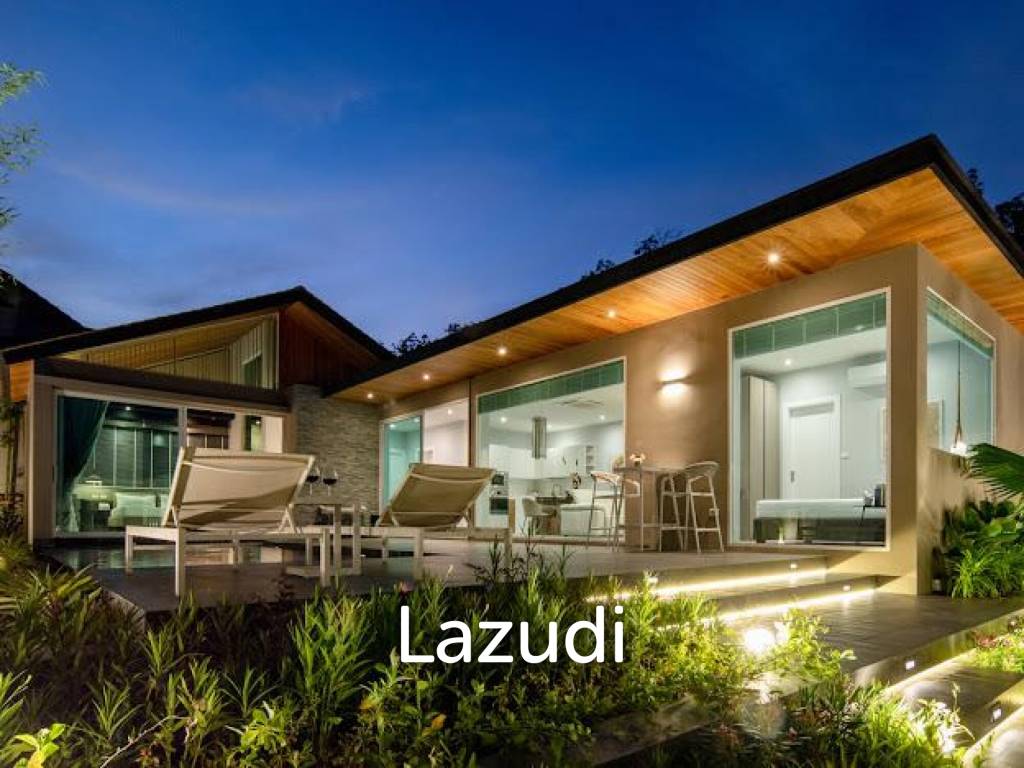 Luxury Villa with Stunning Mountain Views!
