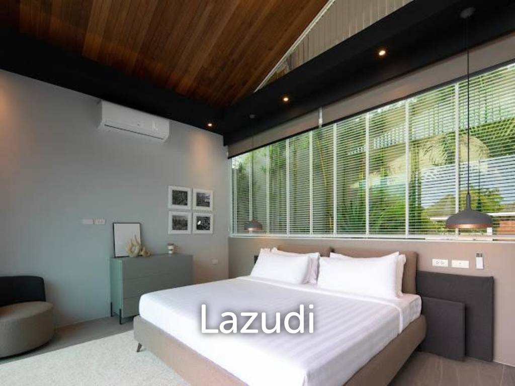 Luxury Villa with Stunning Mountain Views!