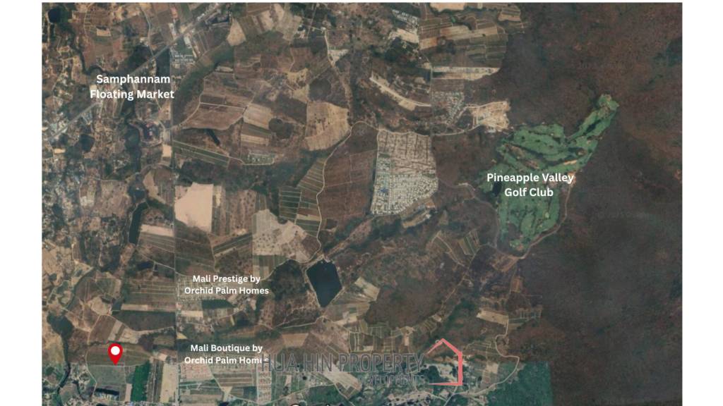 Land For Sale : 4-0-18 Rai With Scenic Mountain View in Thap Tai