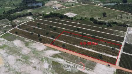 Land For Sale : 4-0-18 Rai With Scenic Mountain View in Thap Tai