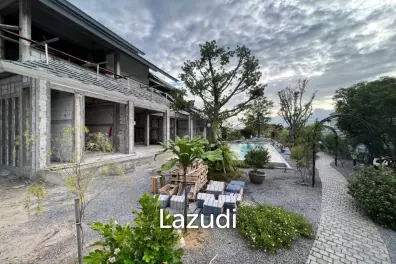 Great Modern Lanna design and quality pool Villa on Large land plot