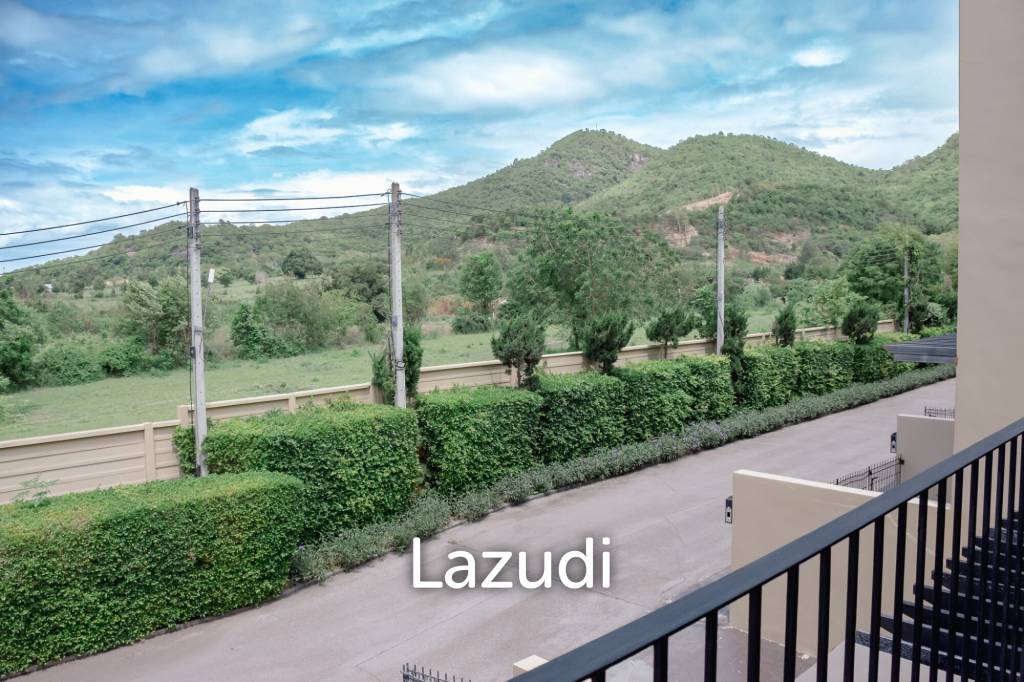 AMORE : Chic 3 Story Townhouse in Hua Hin 112