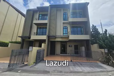 AMORE : Chic 3 Story Townhouse in Hua Hin 112
