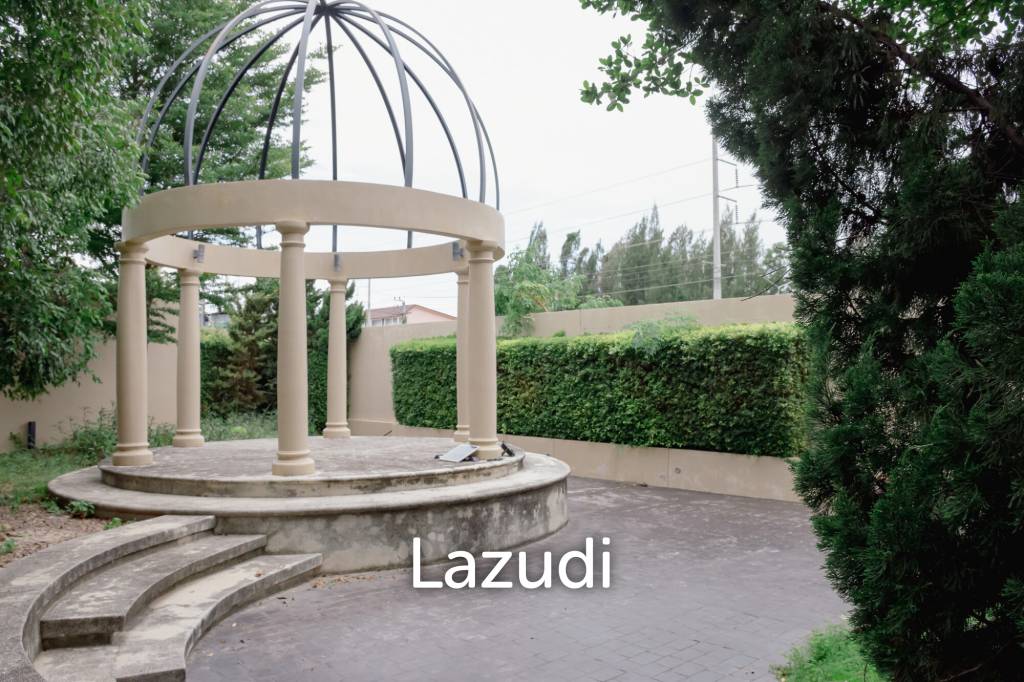 AMORE : Stylish 3 Storey Townhouse in Hua Hin 112