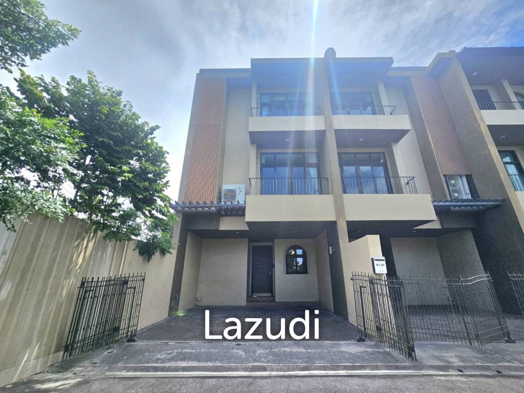 AMORE : Stylish 3 Storey Townhouse in Hua Hin 112