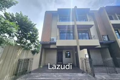 AMORE : Stylish 3 Storey Townhouse in Hua Hin 112