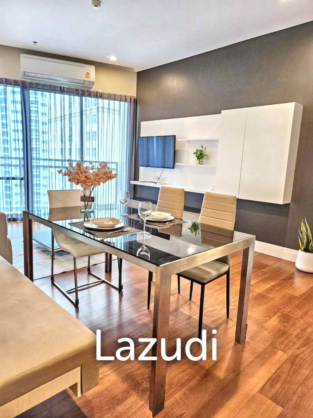 1 Bed 1 Bath 70 SQ.M Bright Sukhumvit 24