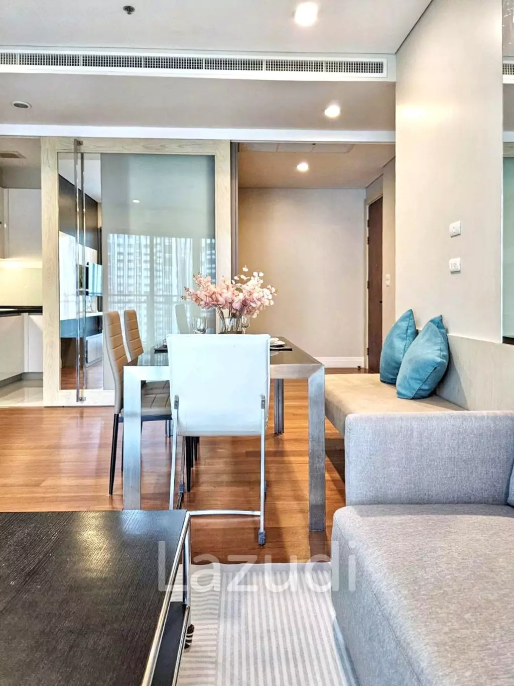 1 Bed 1 Bath 70 SQ.M Bright Sukhumvit 24
