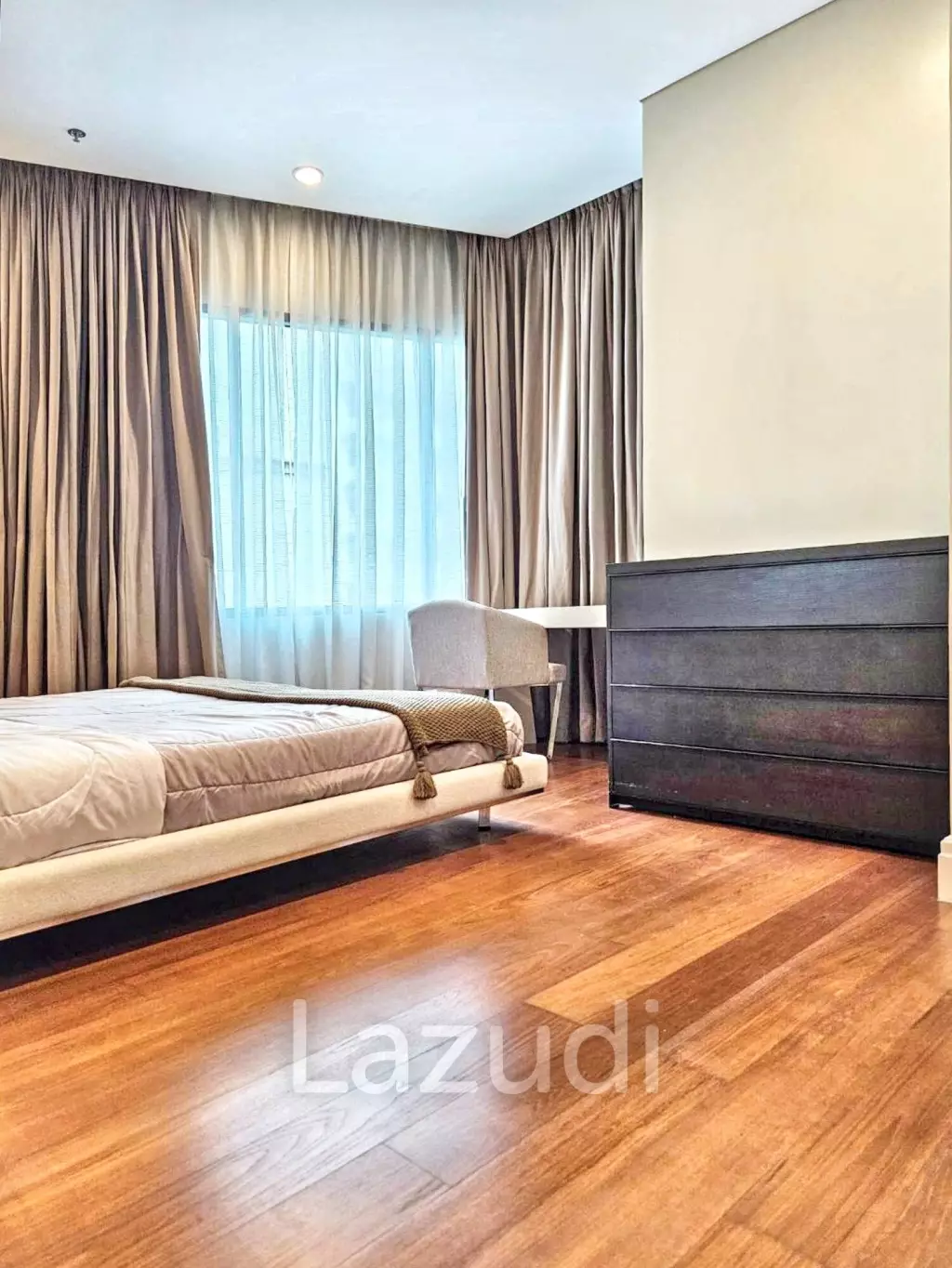1 Bed 1 Bath 70 SQ.M Bright Sukhumvit 24