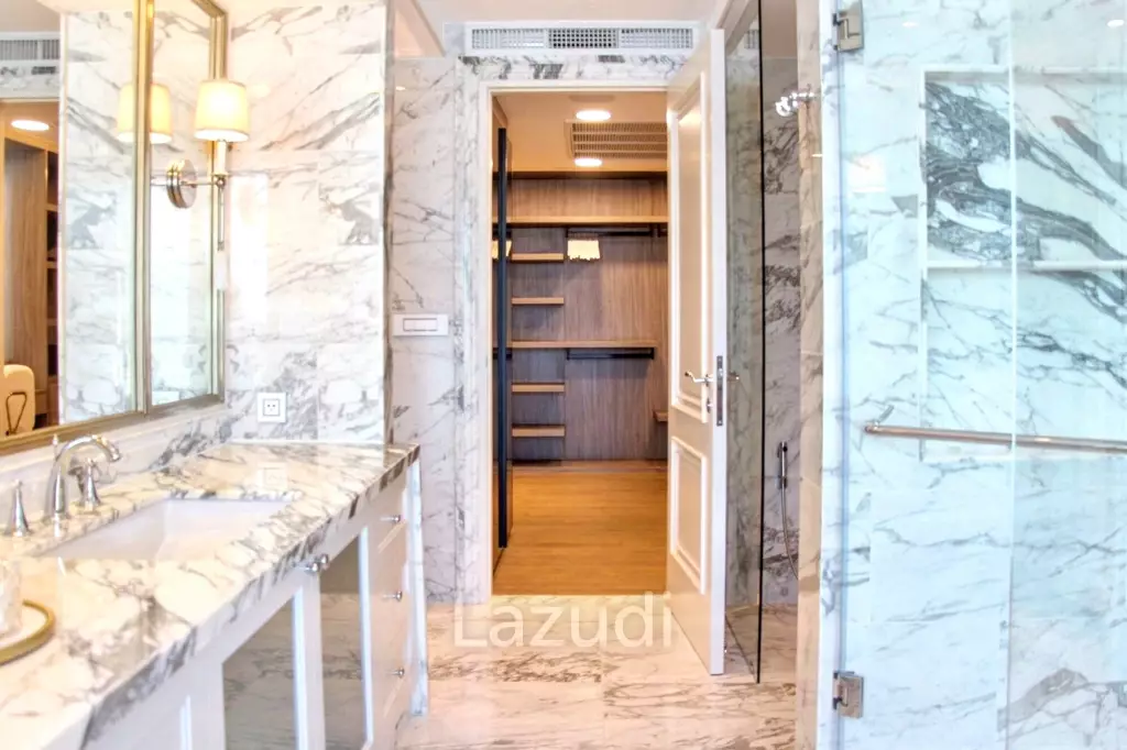 6 Bedroom 9 Bathroom 905 Sq.m Eight Thonglor