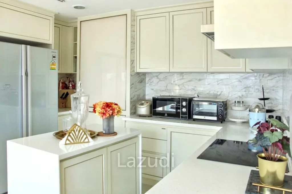 6 Bedroom 9 Bathroom 905 Sq.m Eight Thonglor
