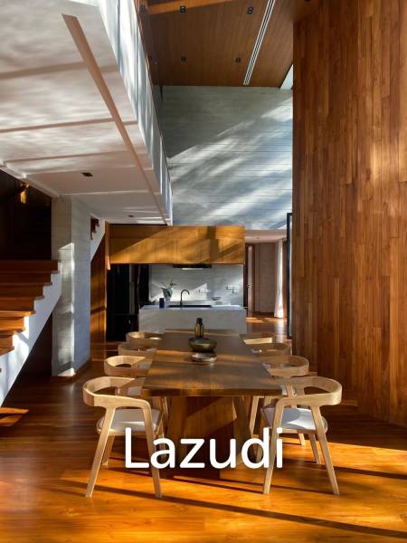 3 Beds 3 Baths 400 SQ.M. The Wolf House
