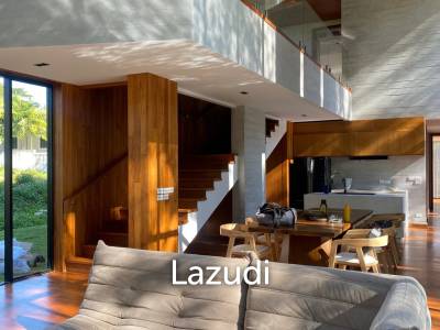 3 Beds 3 Baths 400 SQ.M. The Wolf House
