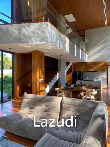 3 Beds 3 Baths 400 SQ.M. The Wolf House