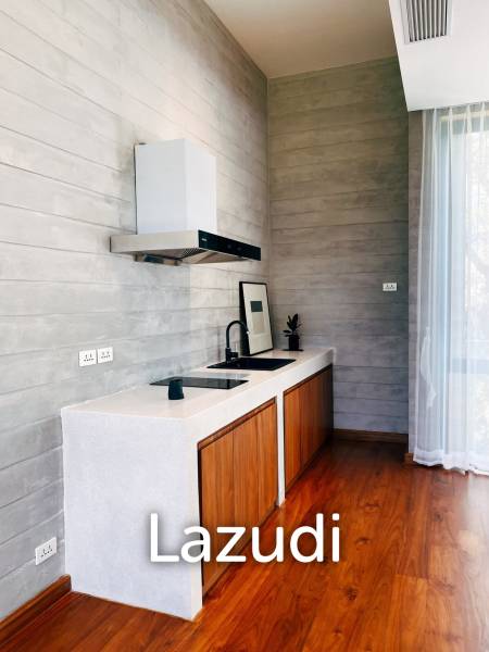 3 Beds 3 Baths 400 SQ.M. The Wolf House