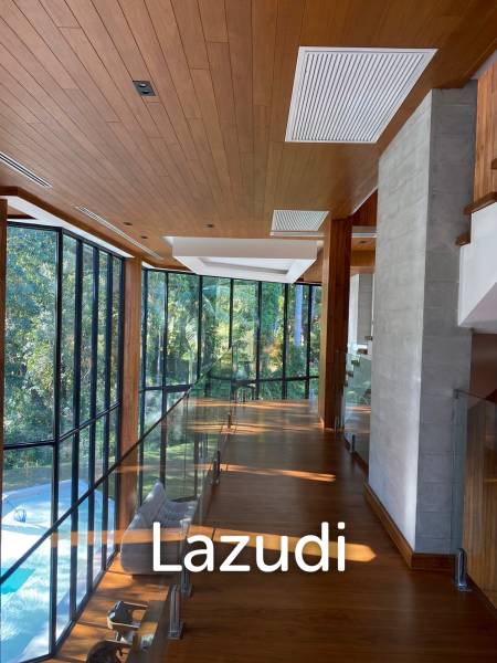3 Beds 3 Baths 400 SQ.M. The Wolf House
