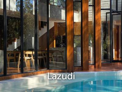 3 Beds 3 Baths 400 SQ.M. The Wolf House