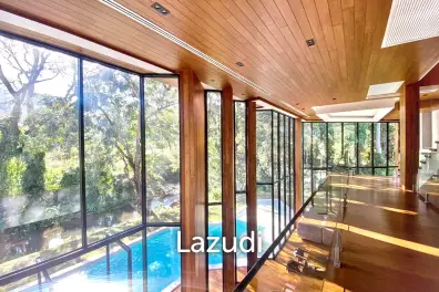 3 Beds 3 Baths 400 SQ.M. The Wolf House