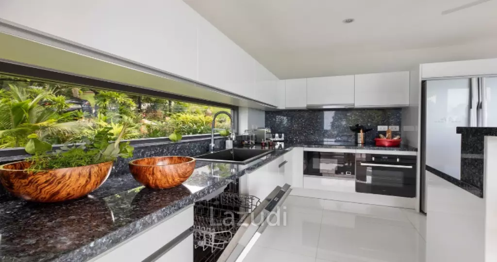 Luxury Ocean View Villa on Expansive 2,100 sqm Plot in Bang Por