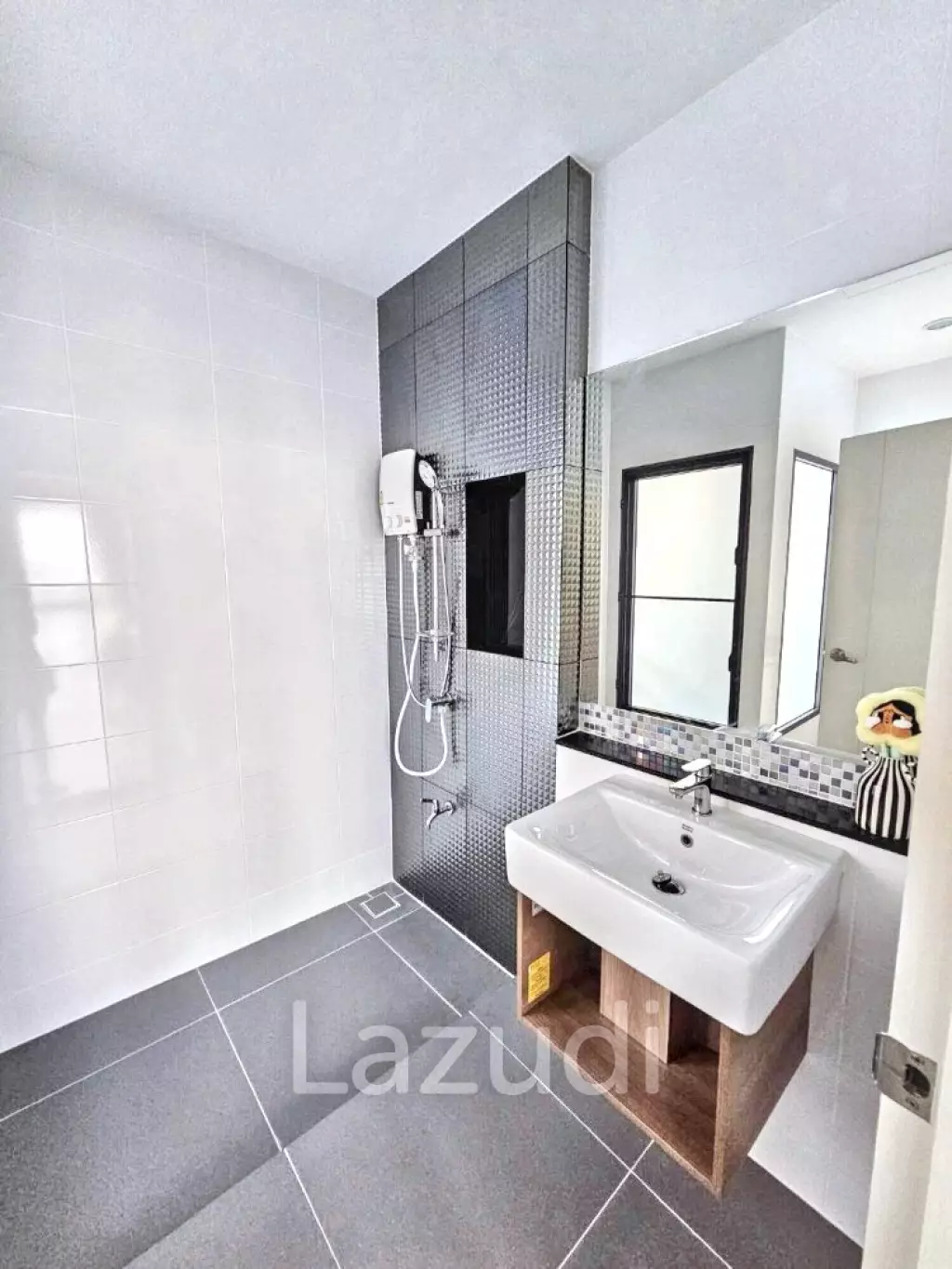 4 Bed 3 Bath 152 SQ.M Baan Klang Muang Rama 9 - Krungthep Kreetha
