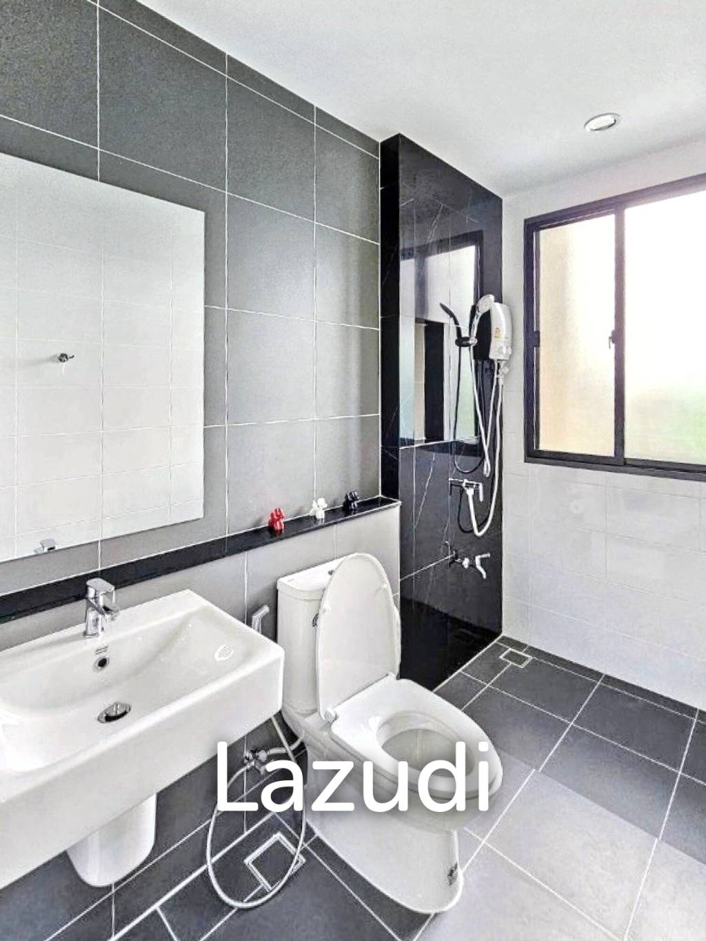 4 Bed 3 Bath 152 SQ.M Baan Klang Muang Rama 9 - Krungthep Kreetha
