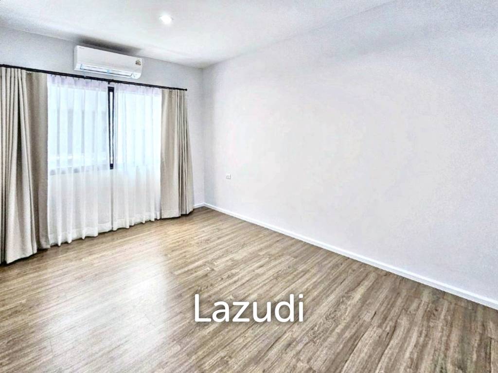 4 Bed 3 Bath 152 SQ.M Baan Klang Muang Rama 9 - Krungthep Kreetha